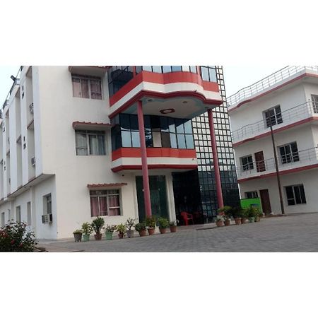 Hotel Sangam, 瓦拉纳西 外观 照片